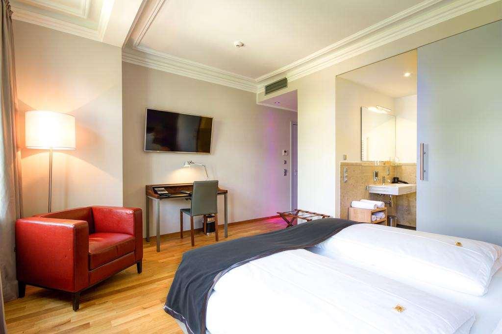 Qube Hotel Bahnstadt Хайделберг Стая снимка